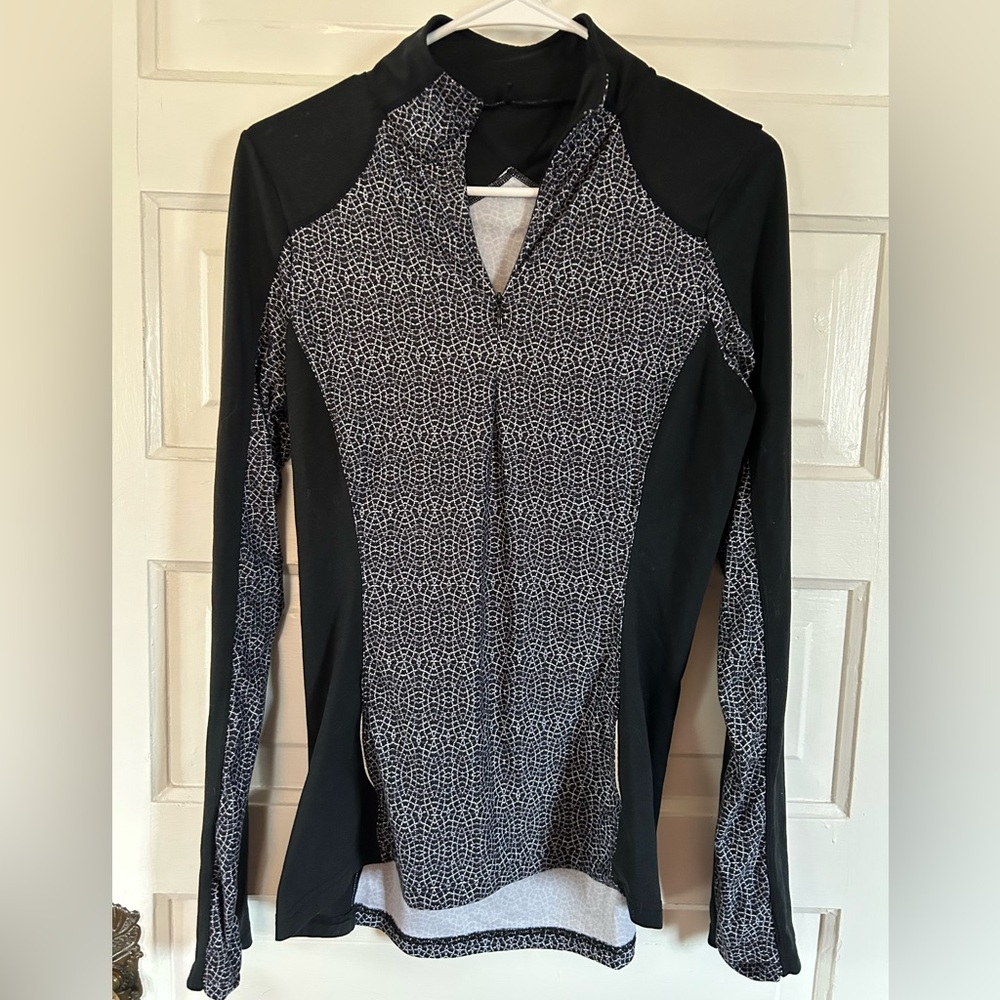 PrAna Black and Gray Patterned 1/4 Zip Pullover Top with Reflectors. Size Medium